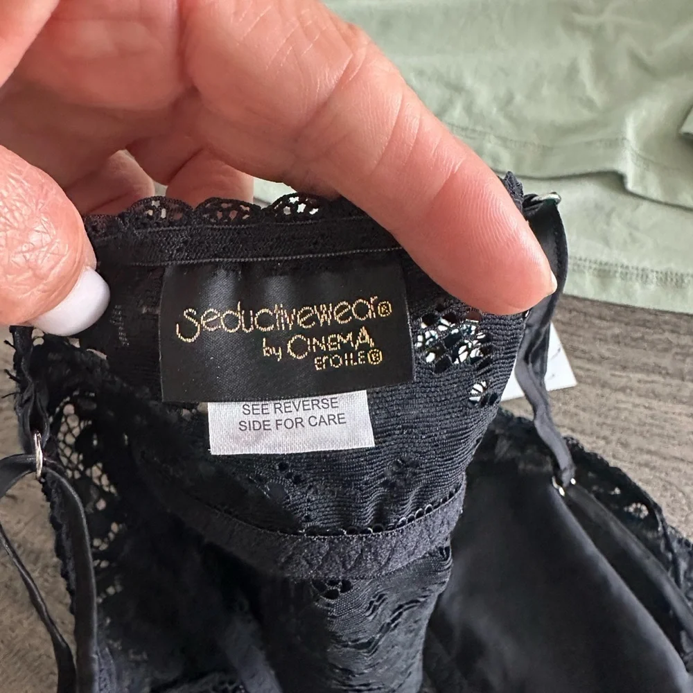 Chic Black Lace‎ Bralette